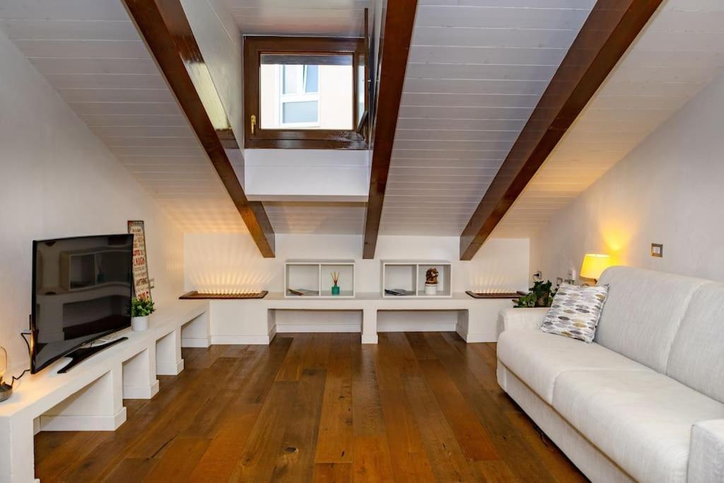 Canonica Attic Apartment Milano Esterno foto